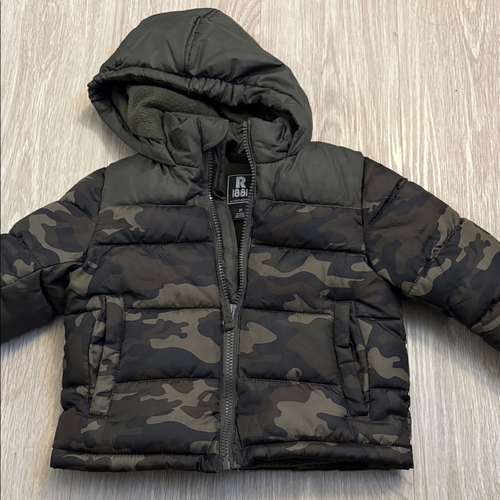 Camouflage Puffer Jacket with Hood